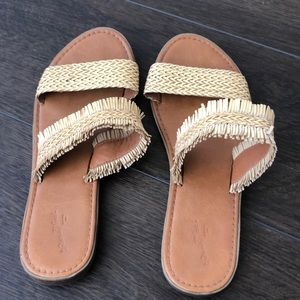 Tan sandals Universal Thread